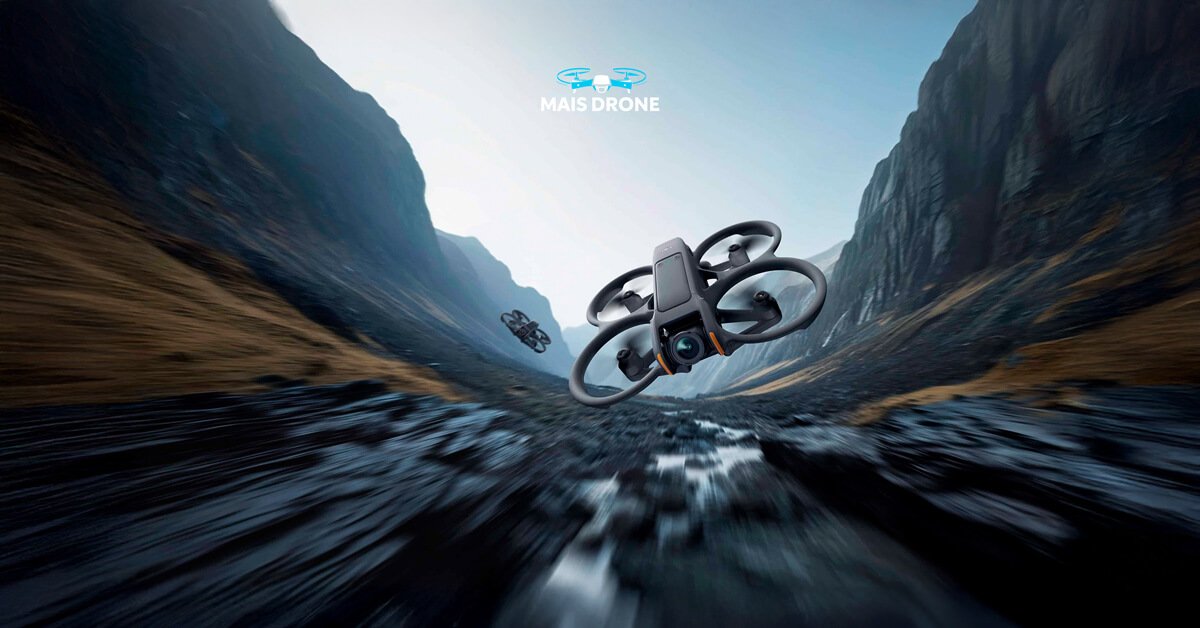 Drone Avata 2 voando em velocidade sobre montanhas em um vale.