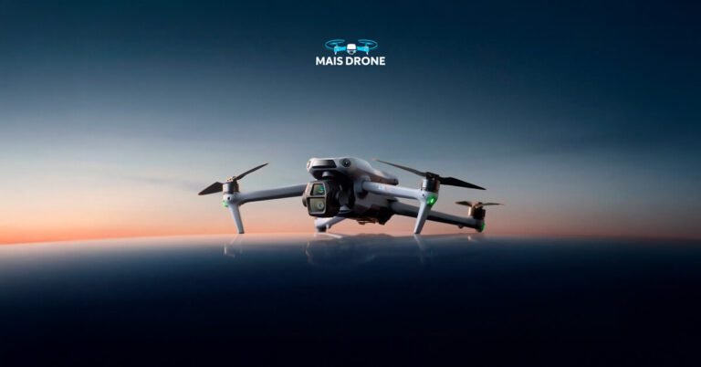 Um Drone Dji Air 3 S em cima do capô do carro em um por do sol.