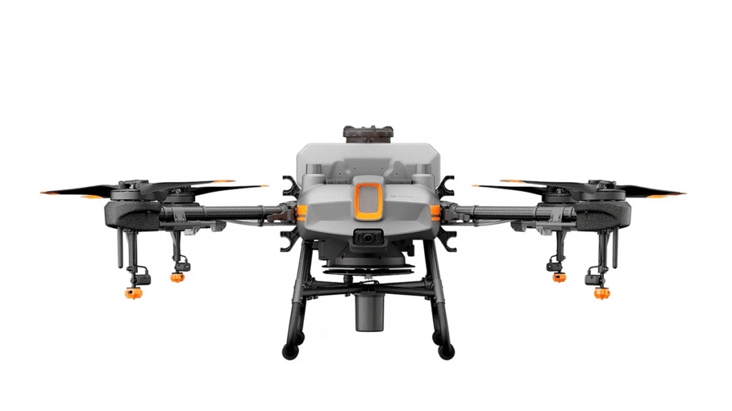 Drone de pulverização DJI Agras em exibição frontal, destacando o design robusto e tecnologia avançada.